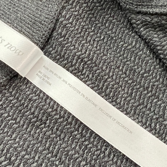 Lorna Jane Active Seamless Gray Charcoal‎ Athletic Zip Jacket Sweater - Picture 15 of 15